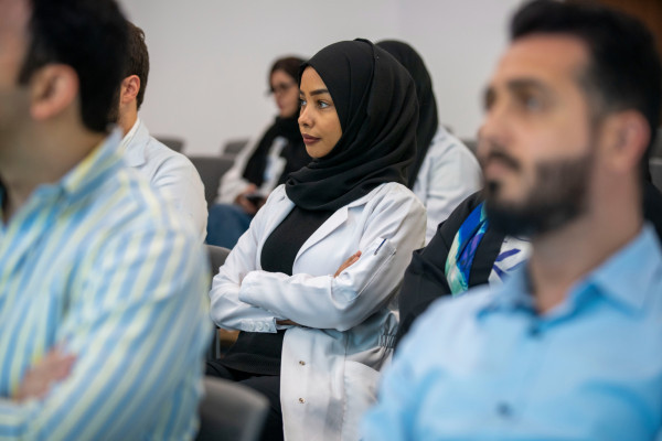 Ajman University Organizes an Awareness Session Titled “Moving Towards a Sustainable Future: Exploring Strategies for Sustainable Mobility”